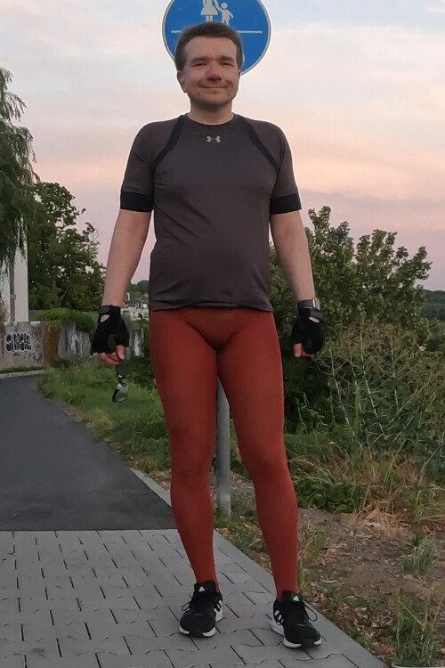 Strumpfhosen_Elmar_Benrath_2026_0013d7e0bac2d307aaf.jpg